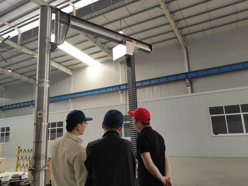 不锈钢柱式曲臂吊